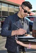 Joe Jonas : joejonas_1310155240.jpg