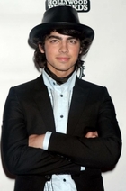 Joe Jonas : jonas_brothers_1216617444.jpg