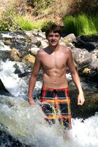 Joel Courtney : joel-courtney-1346767918.jpg