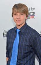 Joel Courtney : joel-courtney-1362637644.jpg