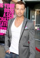 Joey Lawrence : joey-lawrence-1359308644.jpg