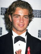 Joey Lawrence : joey-lawrence-1359427460.jpg