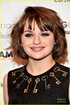 Joey King : joey-king-1417627591.jpg