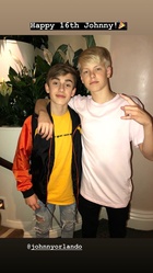 Johnny Orlando : TI4U1548359972.jpg