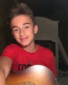 Johnny Orlando : johnny-orlando-1474762520.jpg