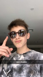 Johnny Orlando : johnny-orlando-1494279361.jpg