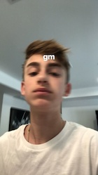 Johnny Orlando : johnny-orlando-1522347634.jpg