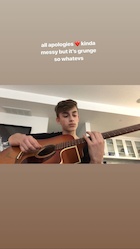 Johnny Orlando : johnny-orlando-1522611353.jpg