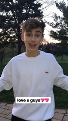 Johnny Orlando : johnny-orlando-1525741628.jpg