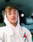 Johnny Orlando : johnny-orlando-1529518201.jpg