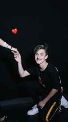 Johnny Orlando : johnny-orlando-1539703896.jpg