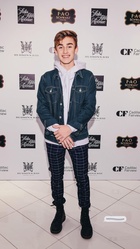 Johnny Orlando : johnny-orlando-1541466660.jpg