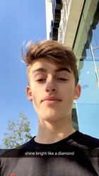 Johnny Orlando : johnny-orlando-1546375142.jpg