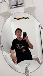 Johnny Orlando : johnny-orlando-1548903181.jpg