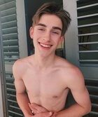 Johnny Orlando : johnny-orlando-1550362924.jpg