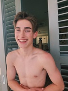 Johnny Orlando : johnny-orlando-1550363164.jpg