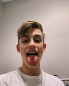 Johnny Orlando : johnny-orlando-1553147200.jpg