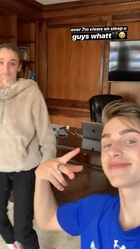 Johnny Orlando : johnny-orlando-1554332352.jpg