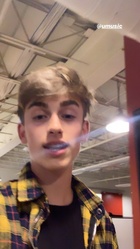 Johnny Orlando : johnny-orlando-1565916398.jpg