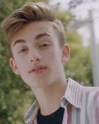 Johnny Orlando : johnny-orlando-1570657094.jpg