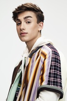 Johnny Orlando : johnny-orlando-1586977856.jpg