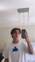 Johnny Orlando : johnny-orlando-1599159083.jpg