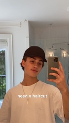 Johnny Orlando : johnny-orlando-1601672591.jpg