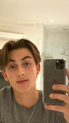 Johnny Orlando : johnny-orlando-1602030822.jpg