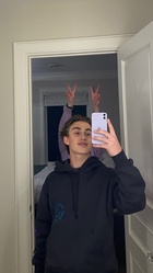 Johnny Orlando : johnny-orlando-1604152163.jpg