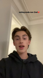 Johnny Orlando : johnny-orlando-1604162541.jpg