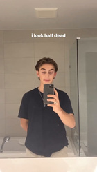 Johnny Orlando : johnny-orlando-1604634376.jpg