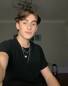 Johnny Orlando : johnny-orlando-1605982688.jpg