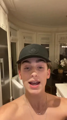 Johnny Orlando : johnny-orlando-1606296600.jpg