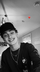 Johnny Orlando : johnny-orlando-1606918857.jpg