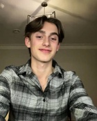 Johnny Orlando : johnny-orlando-1615136458.jpg