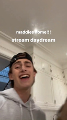 Johnny Orlando : johnny-orlando-1630861893.jpg