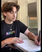 Johnny Orlando : johnny-orlando-1667152745.jpg