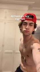 Johnny Orlando : johnny-orlando-1717342259.jpg