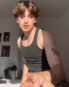 Johnny Orlando : johnny-orlando-1741021843.jpg