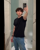 Johnny Orlando : johnny-orlando-1741561282.jpg