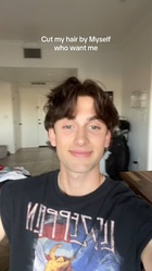 Johnny Orlando : johnny-orlando-1741711377.jpg