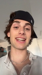 Johnny Orlando : johnny-orlando-1747151100.jpg