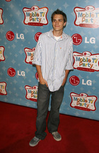 Johnny Simmons : johnny_simmons_1191429598.jpg