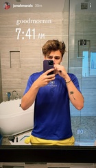 Jonah Marais : jonah-marais-1622393170.jpg