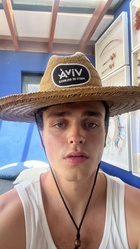 Jonah Marais : jonah-marais-1678061701.jpg