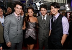 Jonas Brothers : TI4U_u1262468323.jpg