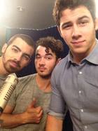 Jonas Brothers : jonas-brothers-1373312127.jpg