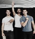 Jonas Brothers : jonas-brothers-1373991309.jpg