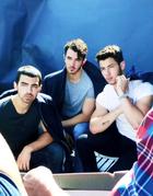 Jonas Brothers : jonas-brothers-1378604718.jpg