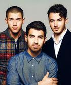 Jonas Brothers : jonas-brothers-1383380919.jpg